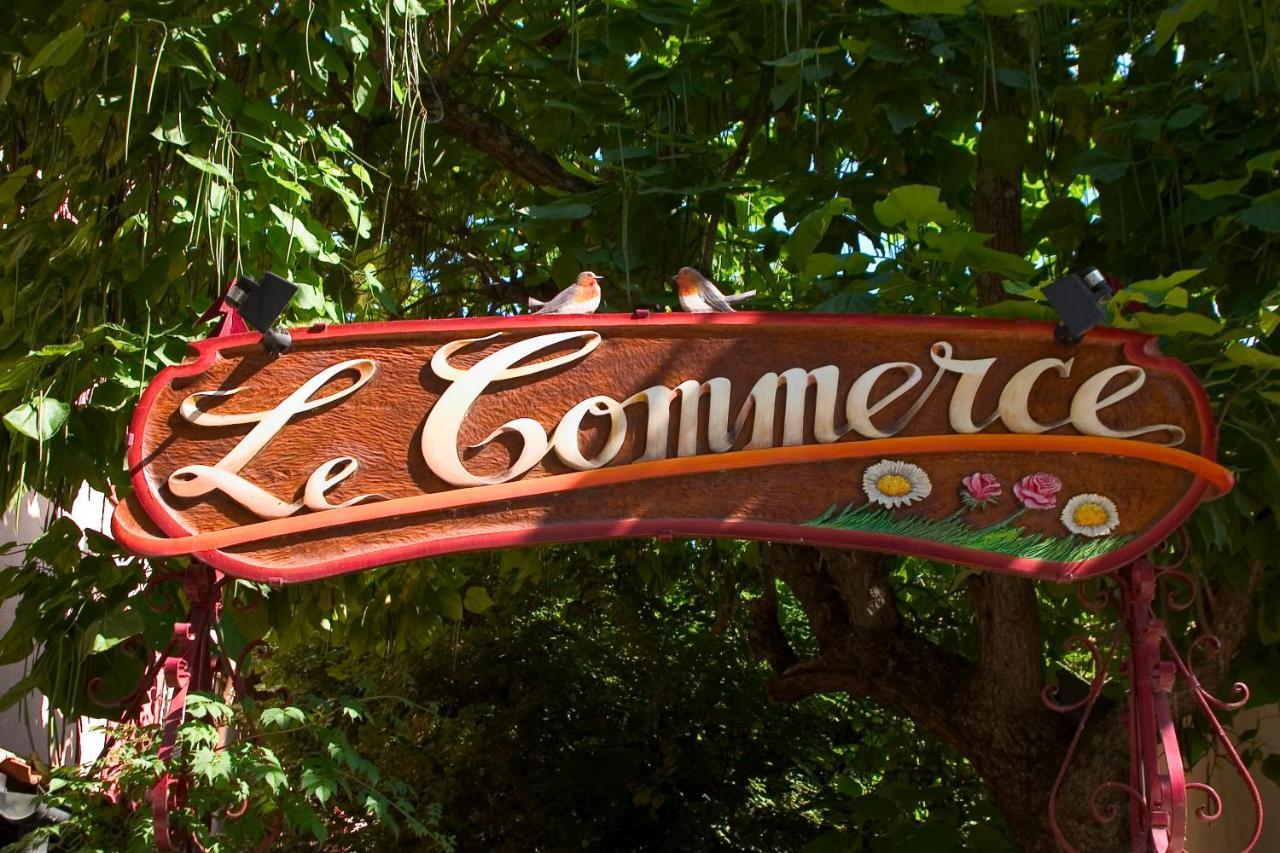 Hotel Le Commerce ミルポワ エクステリア 写真